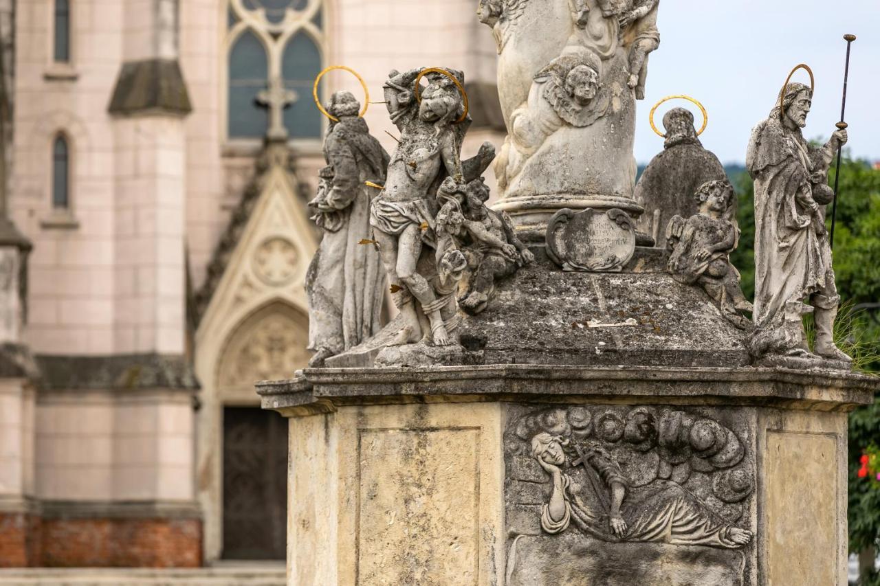 Benedict Hotel Koszeg Luaran gambar